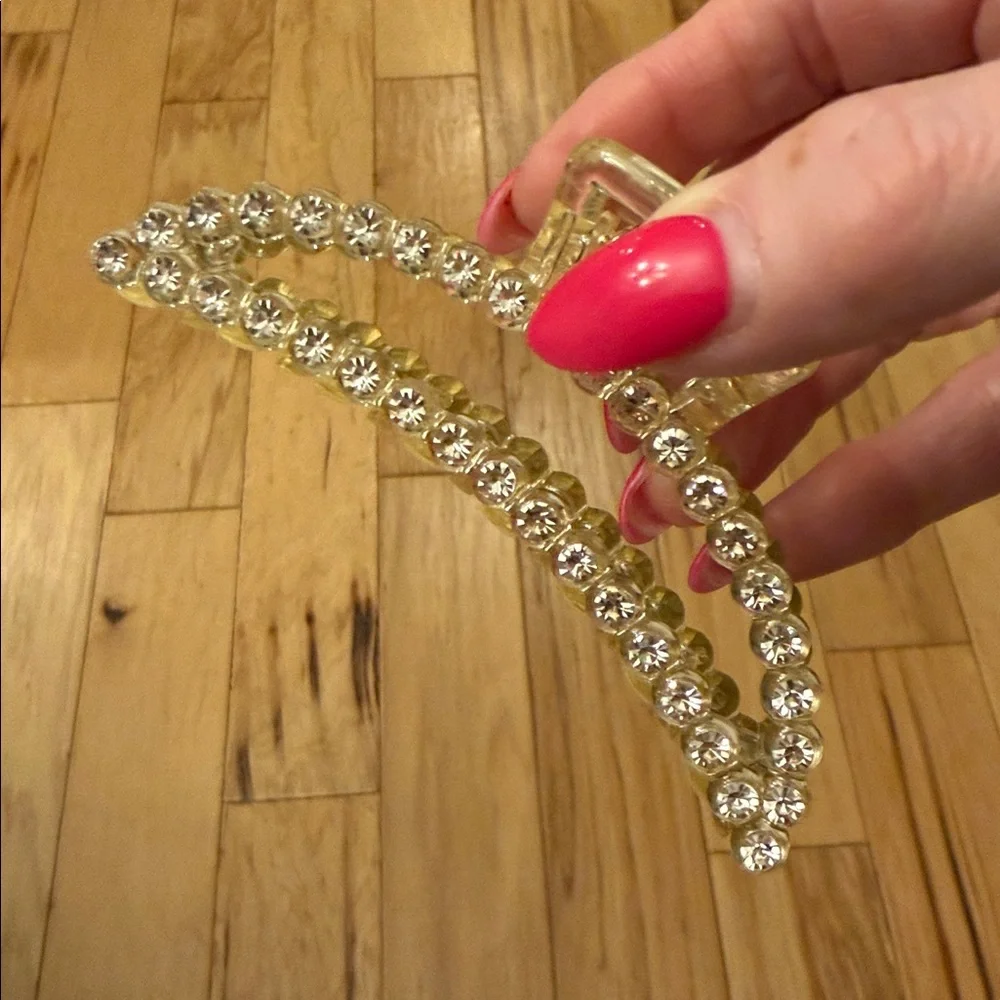 Boutique Set of Crystal Embellished Light Gold Hair Claws; NWOT - Picture 6 of 7